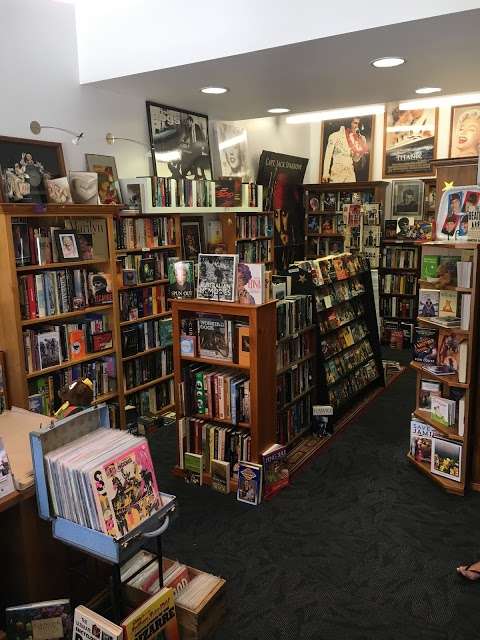 Photo: Star Books